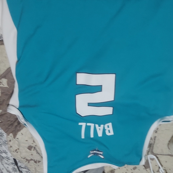 Original Charlotte hornets Jersey - Picture 3 of 3
